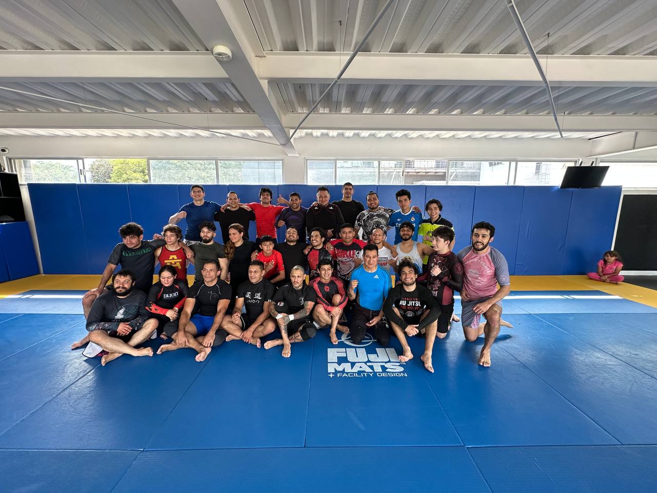 Lucha: Olímpica, Libre, Grecorromana (Adultos)